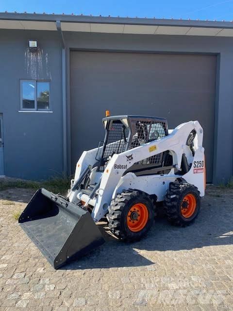 Bobcat S 250 Mini incarcator