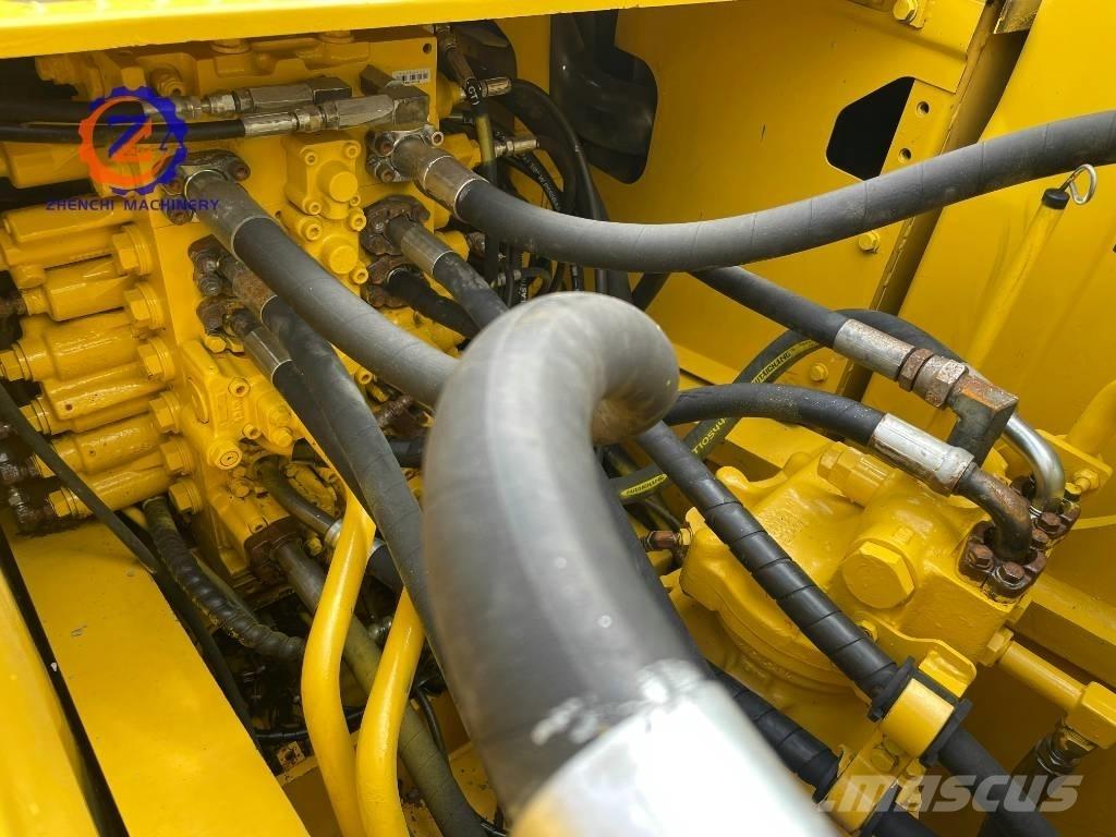 Komatsu PC 220-8 Excavatoare pe șenile
