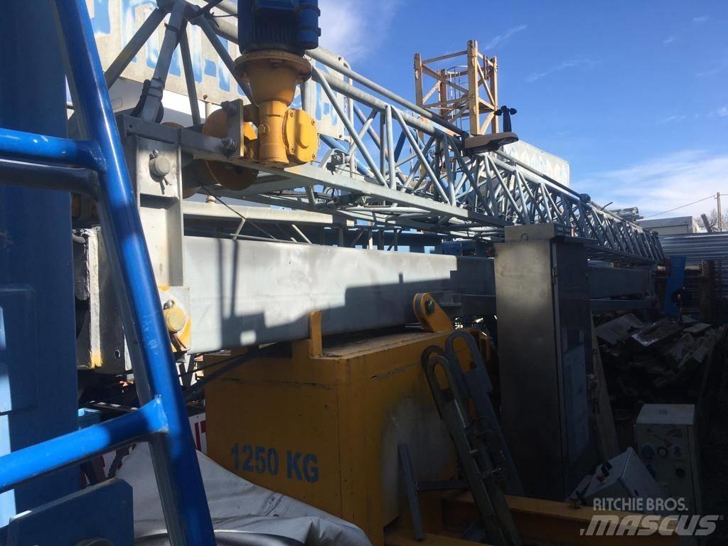 Saez H16-20 Self erecting cranes