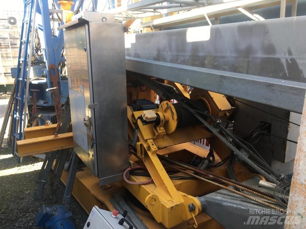 Saez H16-20 Self erecting cranes