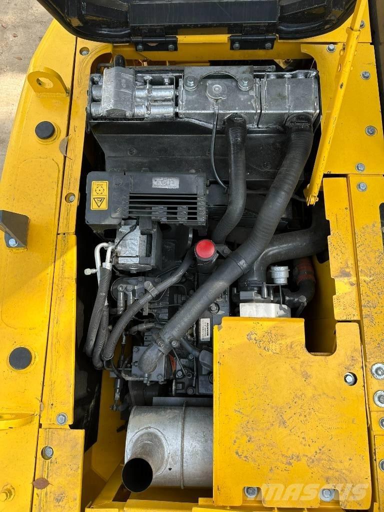 Komatsu PC 130 Excavatoare pe șenile
