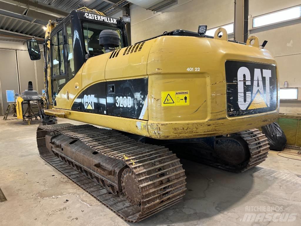 CAT 323 D L Excavatoare pe șenile
