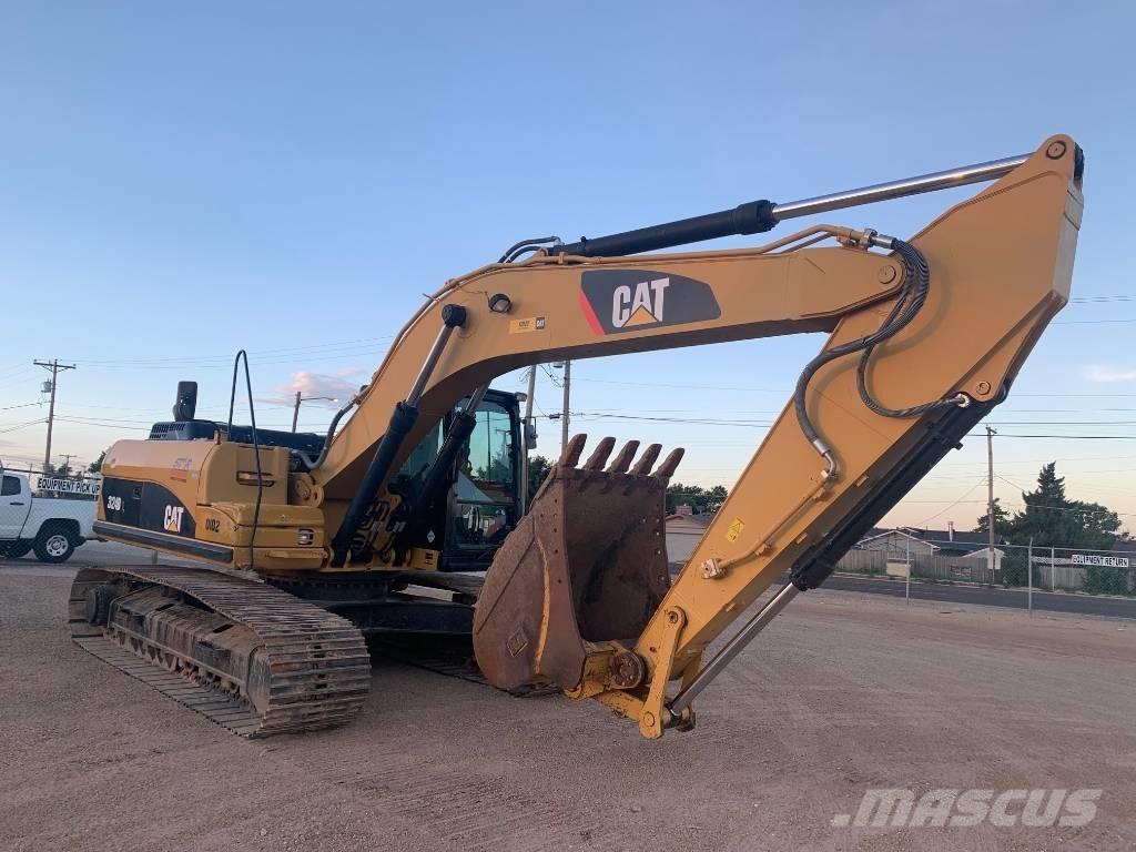 CAT 324 D L Excavatoare pe șenile
