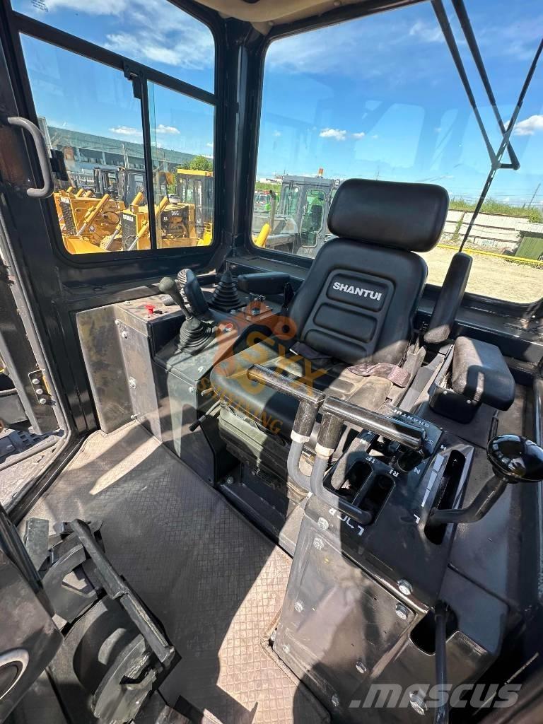 Shantui SD 22 F Buldozere pe senile