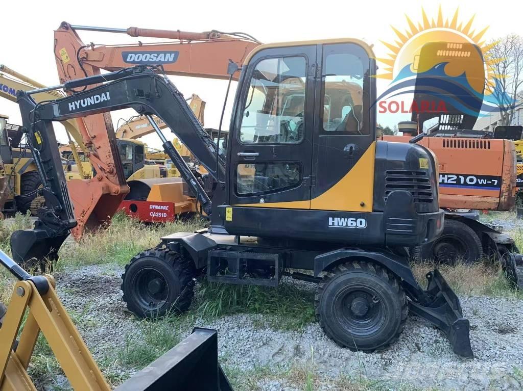 Hyundai R60W HW Excavatoare cu roti