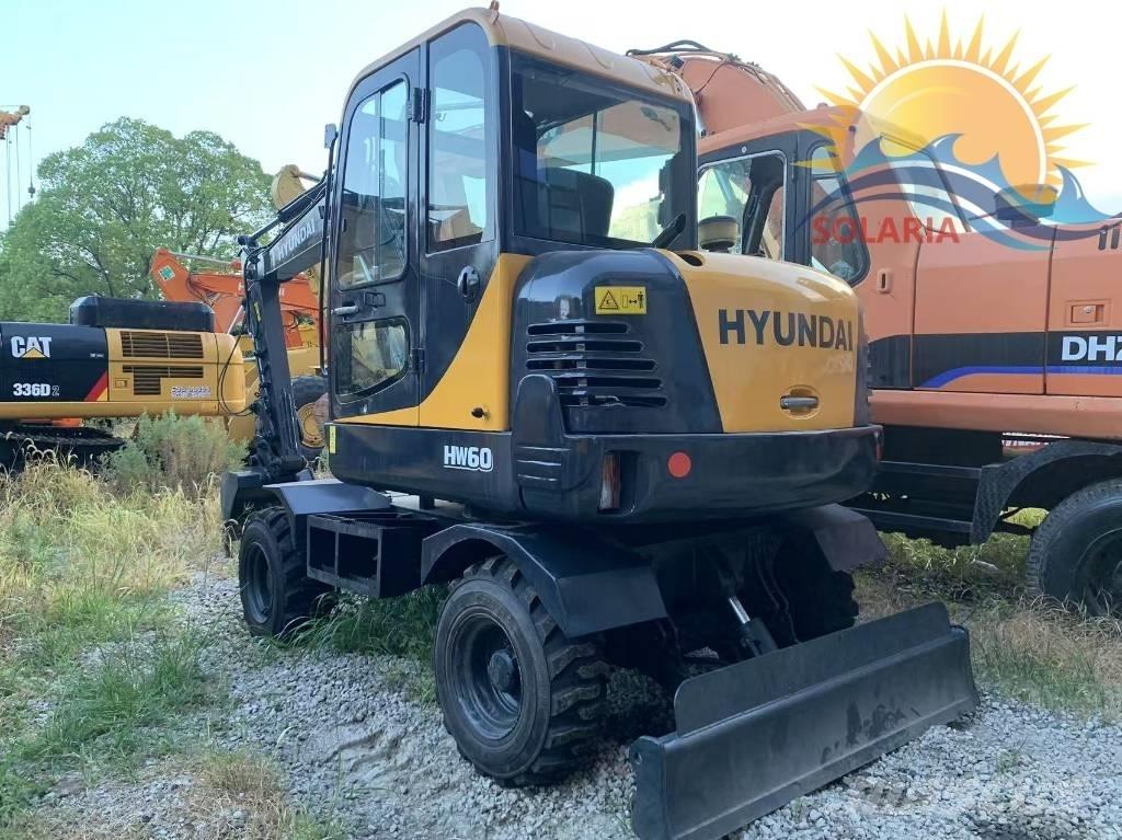 Hyundai R60W HW Excavatoare cu roti