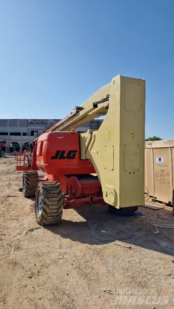 JLG 800AJ Nacele cu brat articulat
