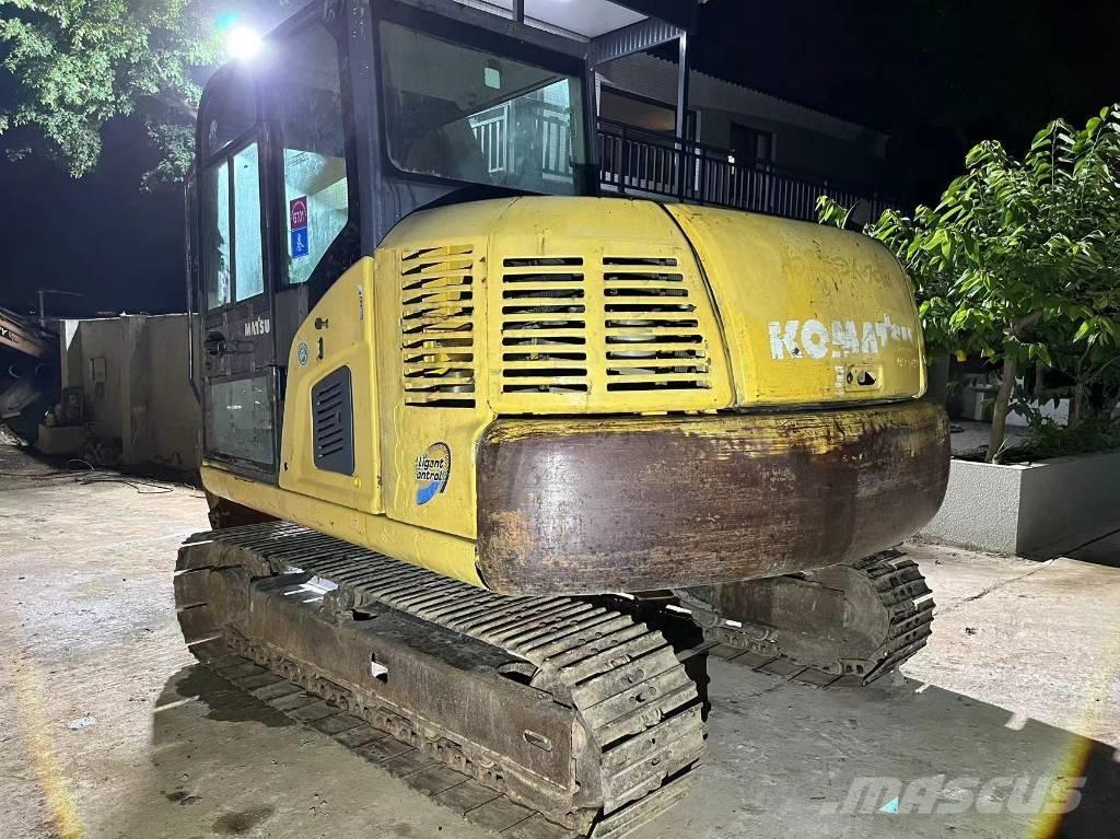 Komatsu PC 70-8 Excavatoare pe șenile
