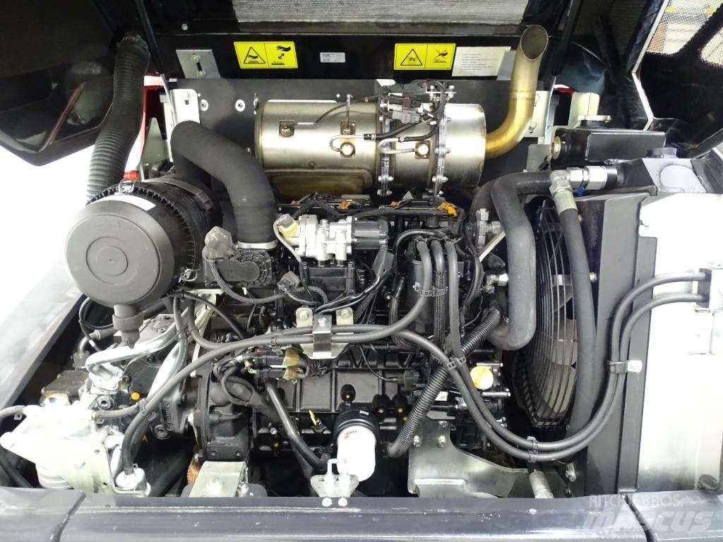Yanmar V80-5 Incarcator pe pneuri