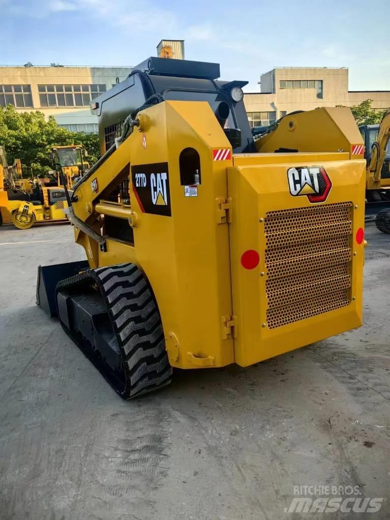 CAT 277 D Mini incarcator