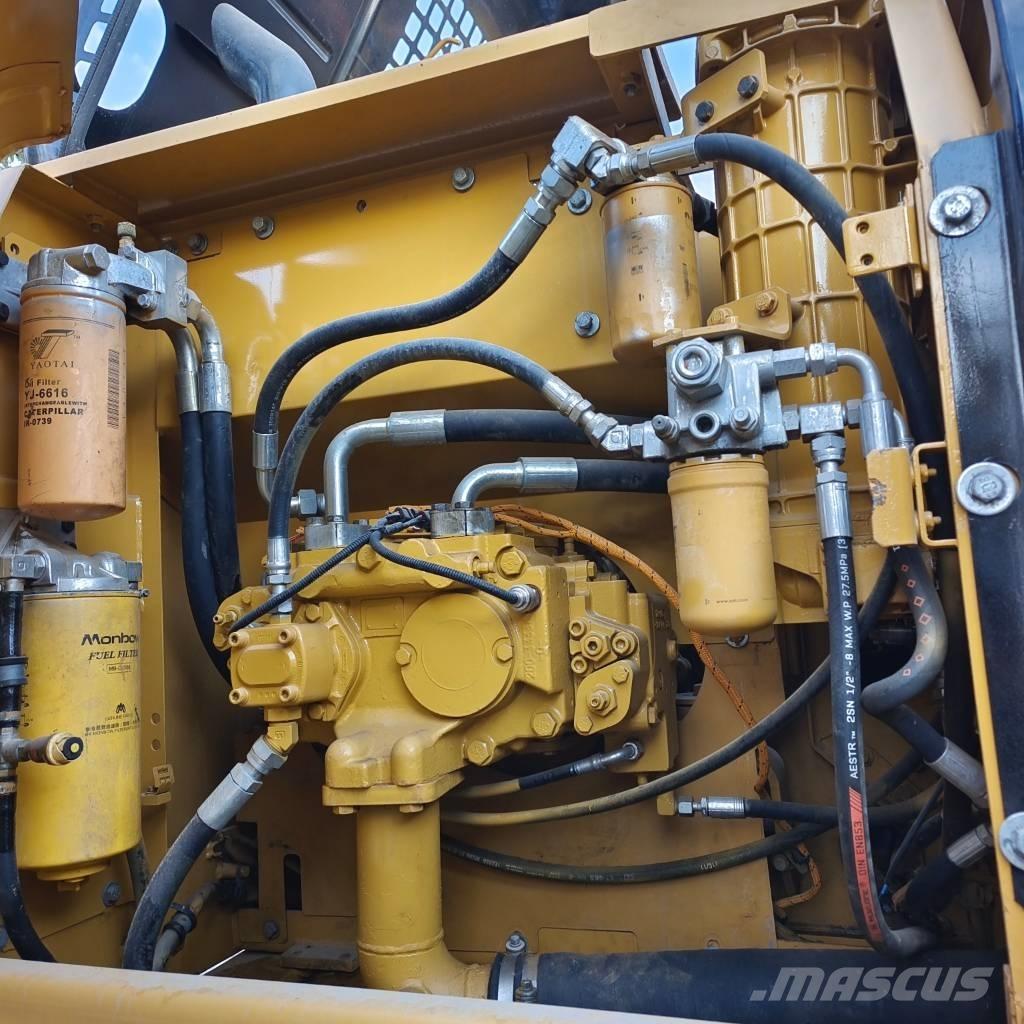 CAT 320 D Excavatoare pe șenile
