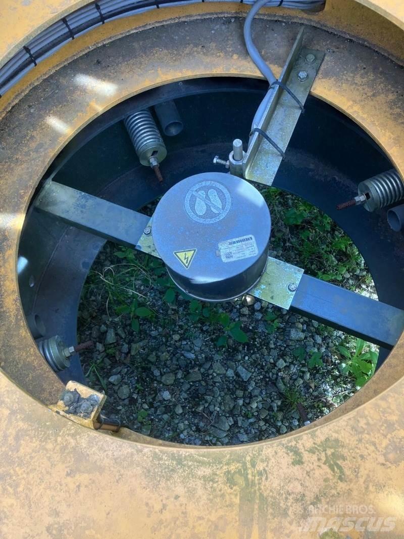Liebherr 34K Macarale turn