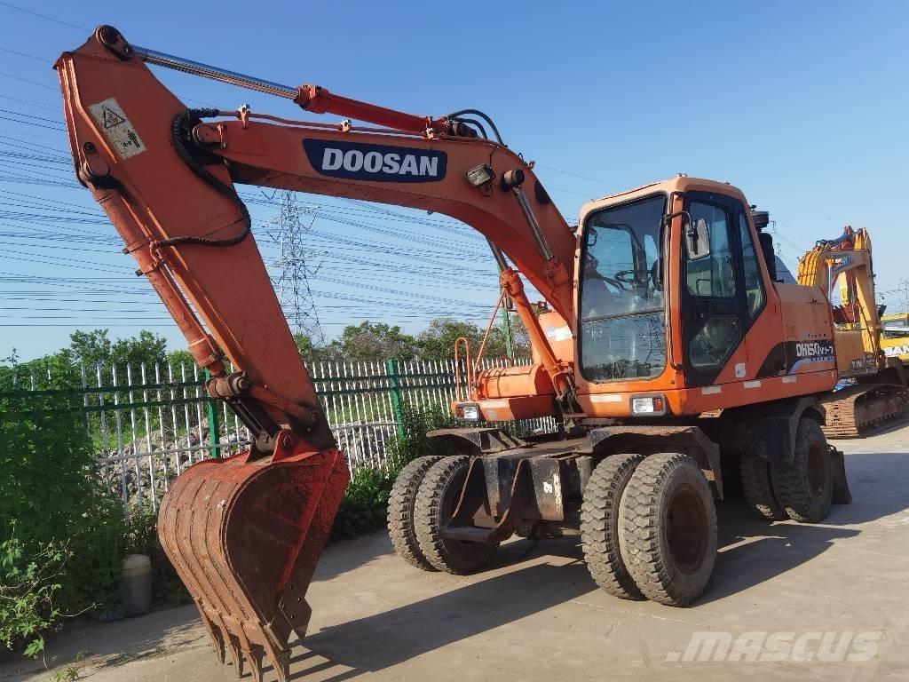 Doosan DH150W-7 Excavatoare cu roti