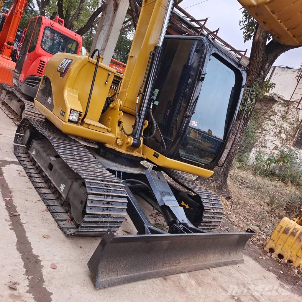 CAT 307D Excavatoare 7t - 12t