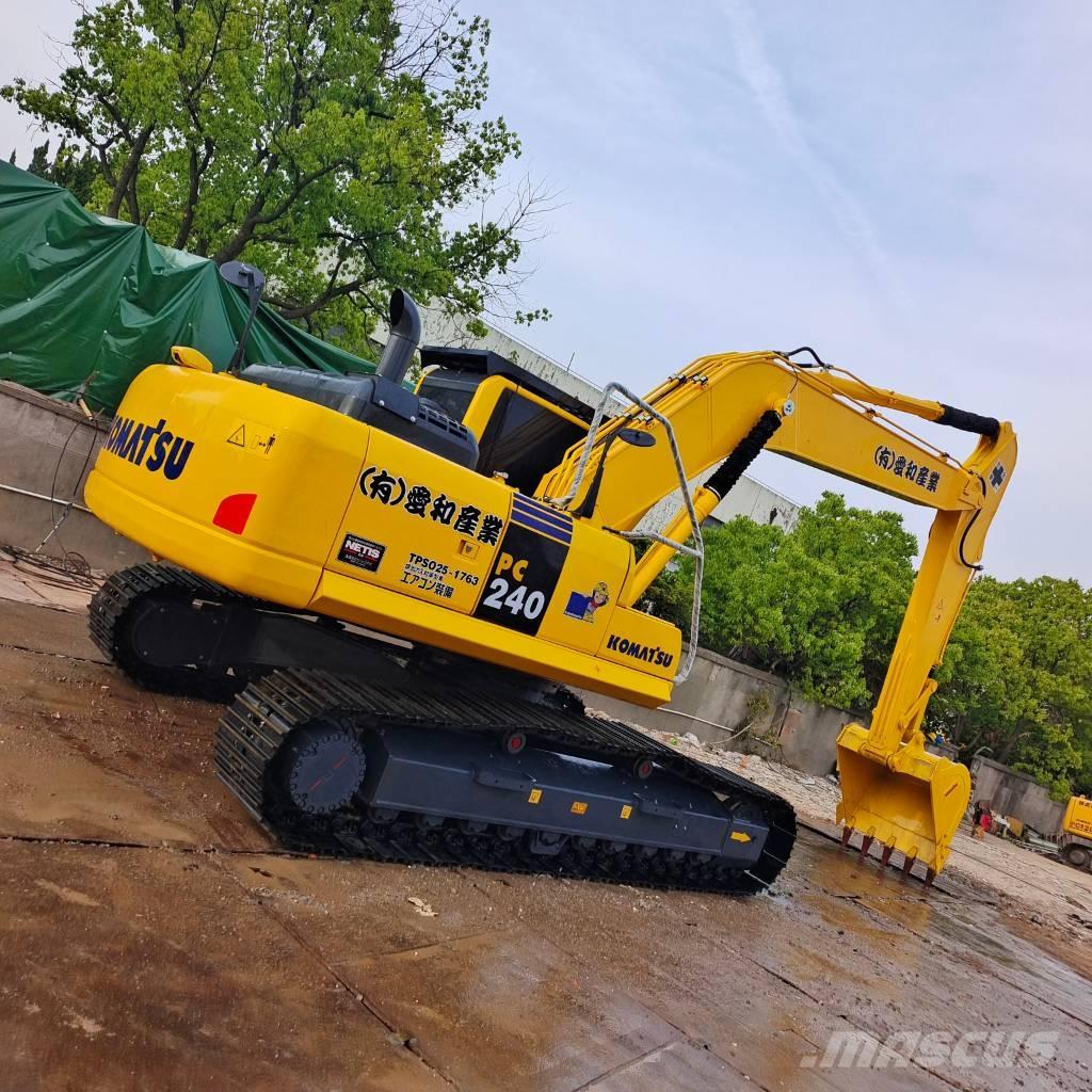 Komatsu PC 240 Excavatoare pe șenile

