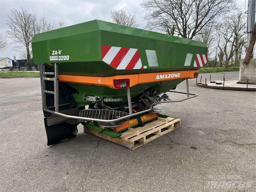 Amazone ZA-V 3200 Împrastierea mineralelor