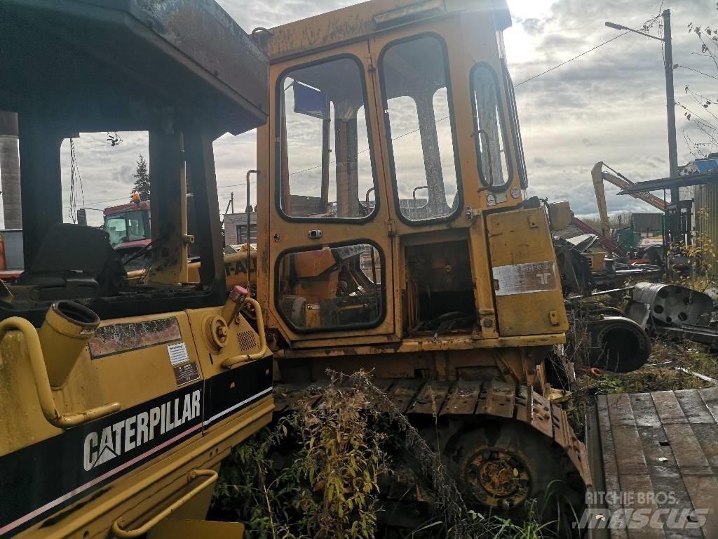 CAT D 5 M XL Buldozere pe senile