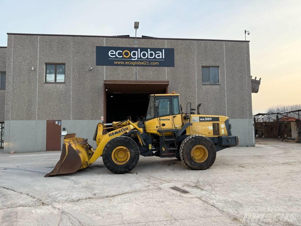 Komatsu WA 380-5H Incarcator pe pneuri