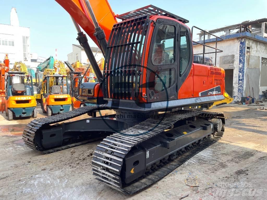 Doosan DX 300 Excavatoare pe șenile
