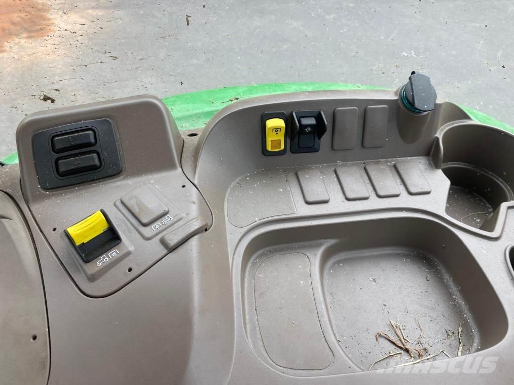 John Deere 5075E Tractoare