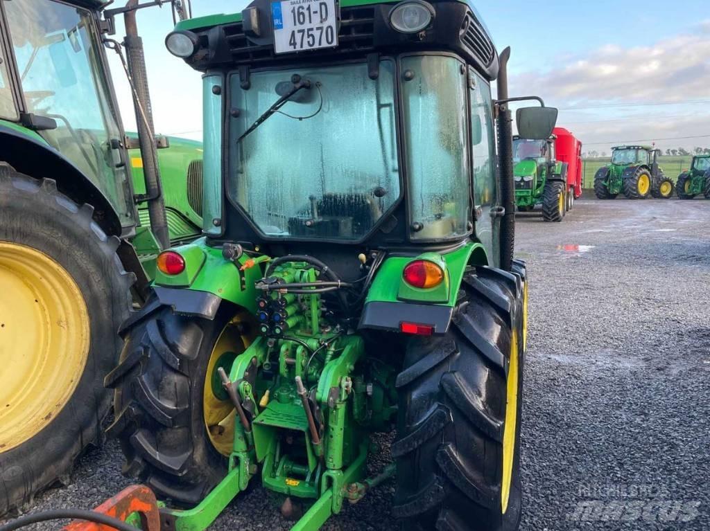 John Deere 5085 GF Tractoare