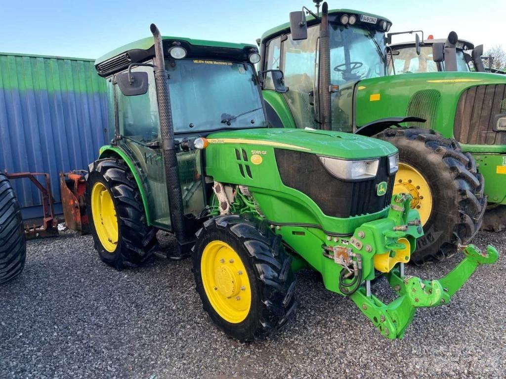 John Deere 5085 GF Tractoare