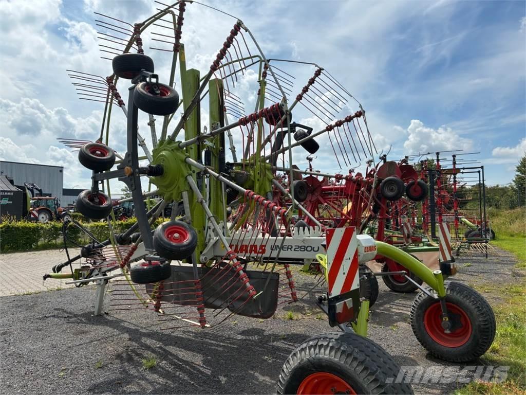 CLAAS Liner 2800 Utilaj de răvăşit fân
