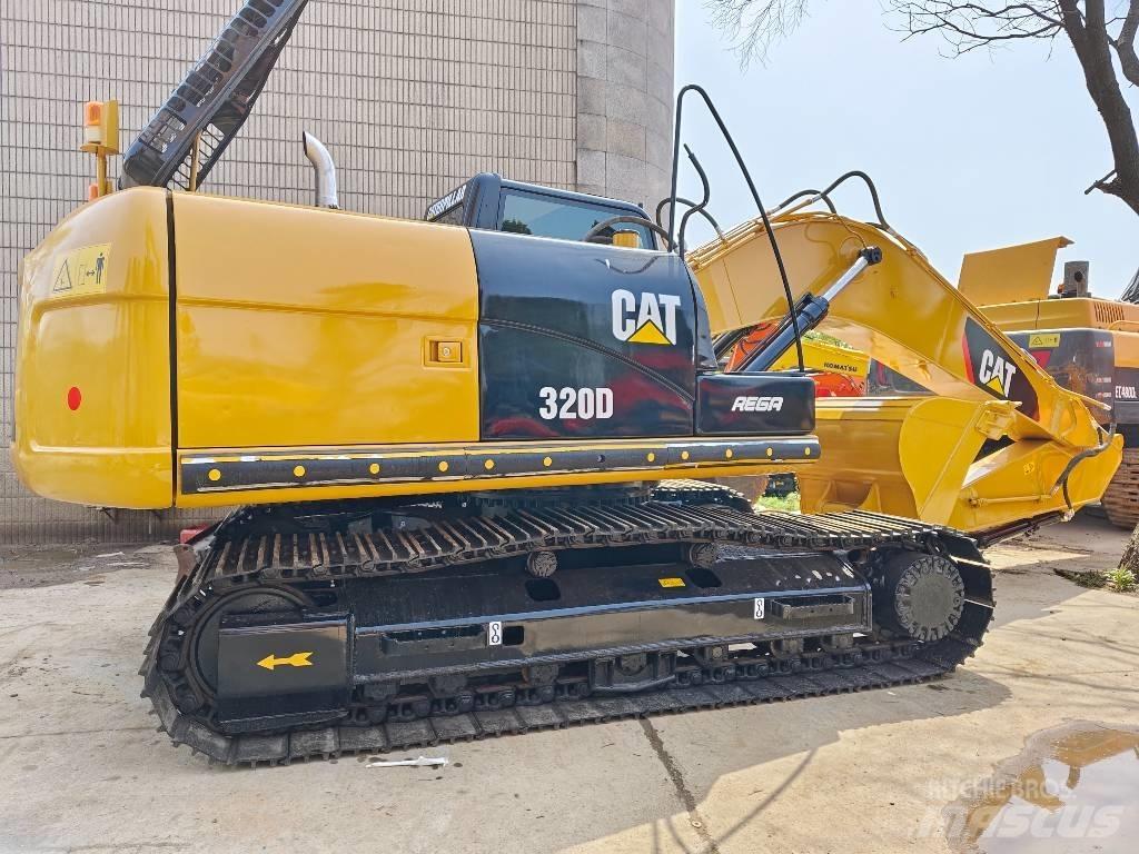 CAT 320 D Excavatoare pe șenile
