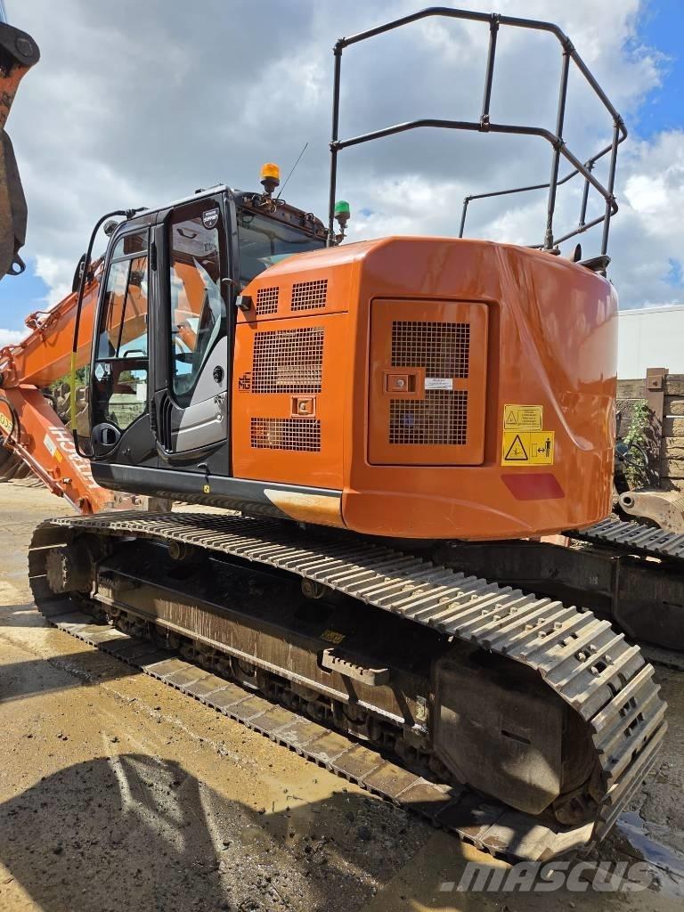 Hitachi ZX225US-6 Excavatoare pe șenile
