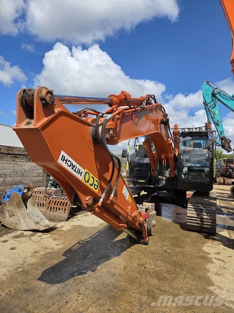 Hitachi ZX225US-6 Excavatoare pe șenile
