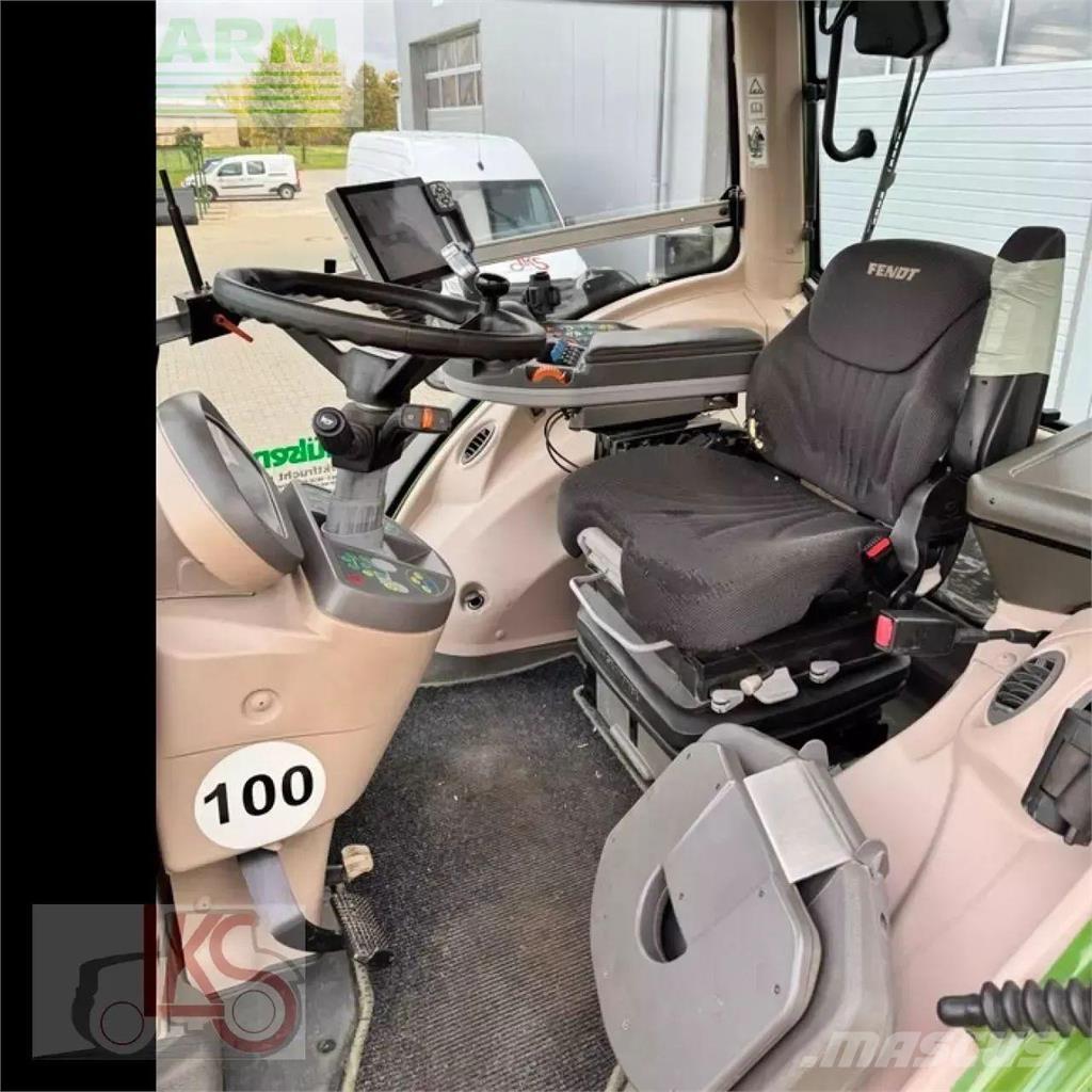 Fendt 826 s4 profi+ Tractoare