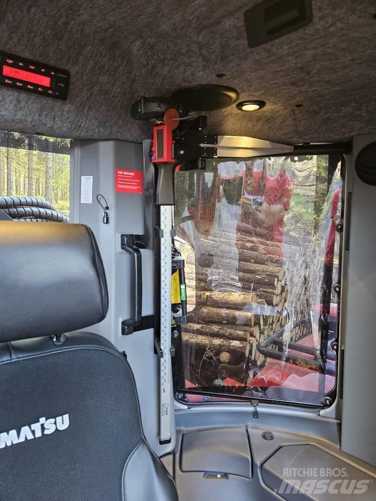 Komatsu 951 Combine forestiere
