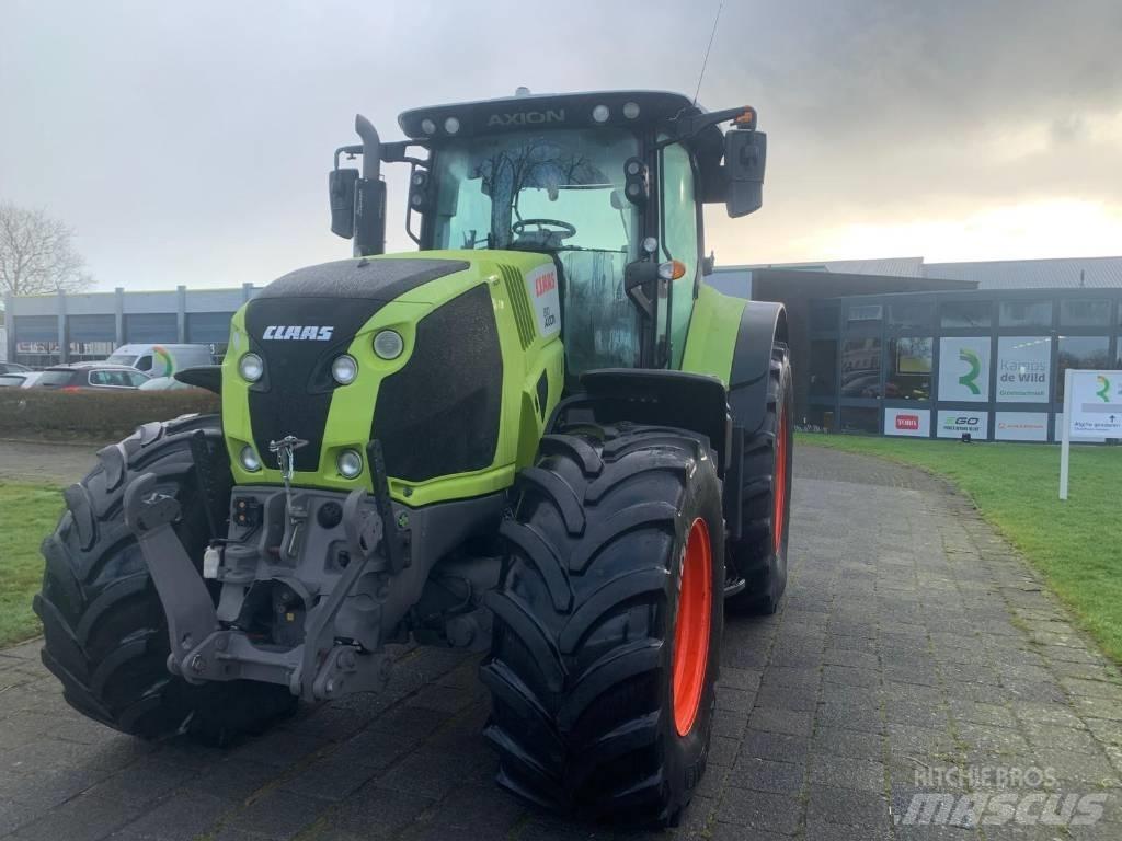 CLAAS Axion 810 CIS+ Tractoare