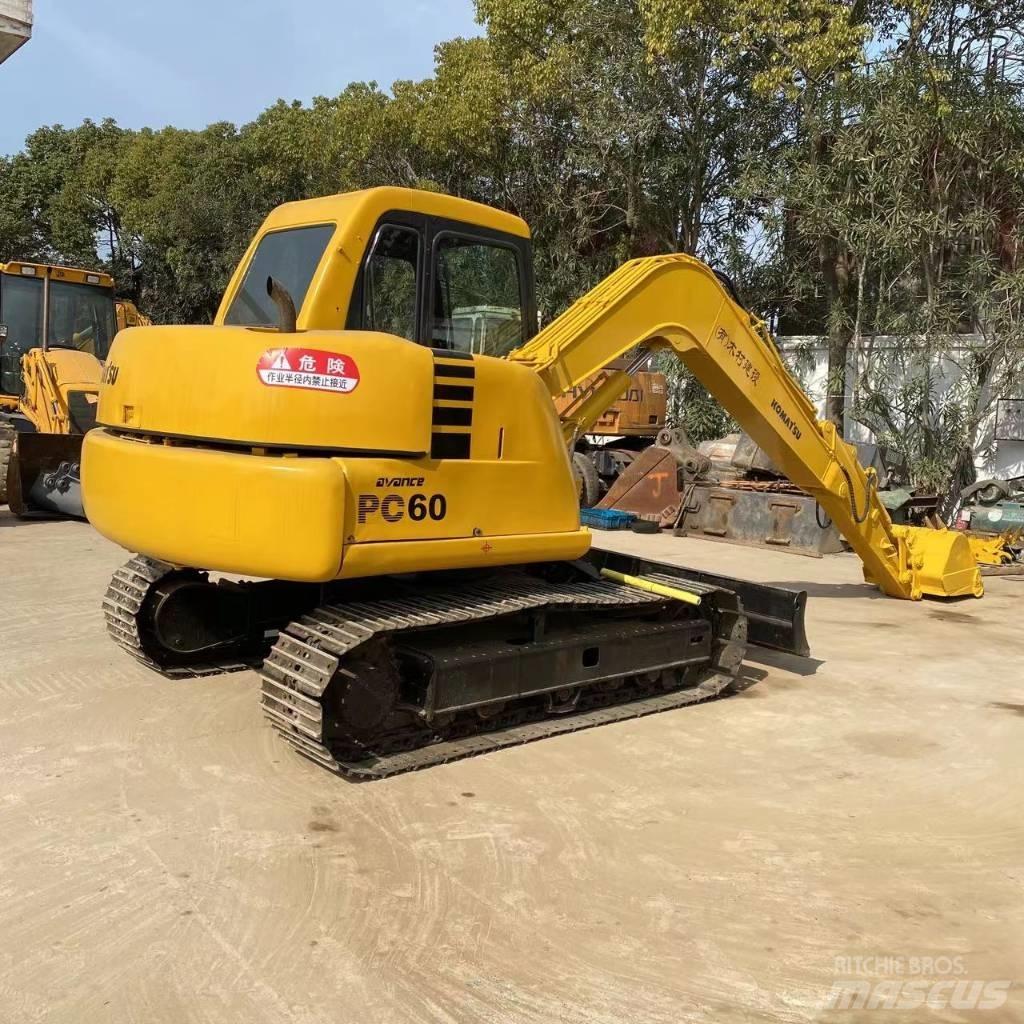 Komatsu PC 60 Excavatoare pe șenile
