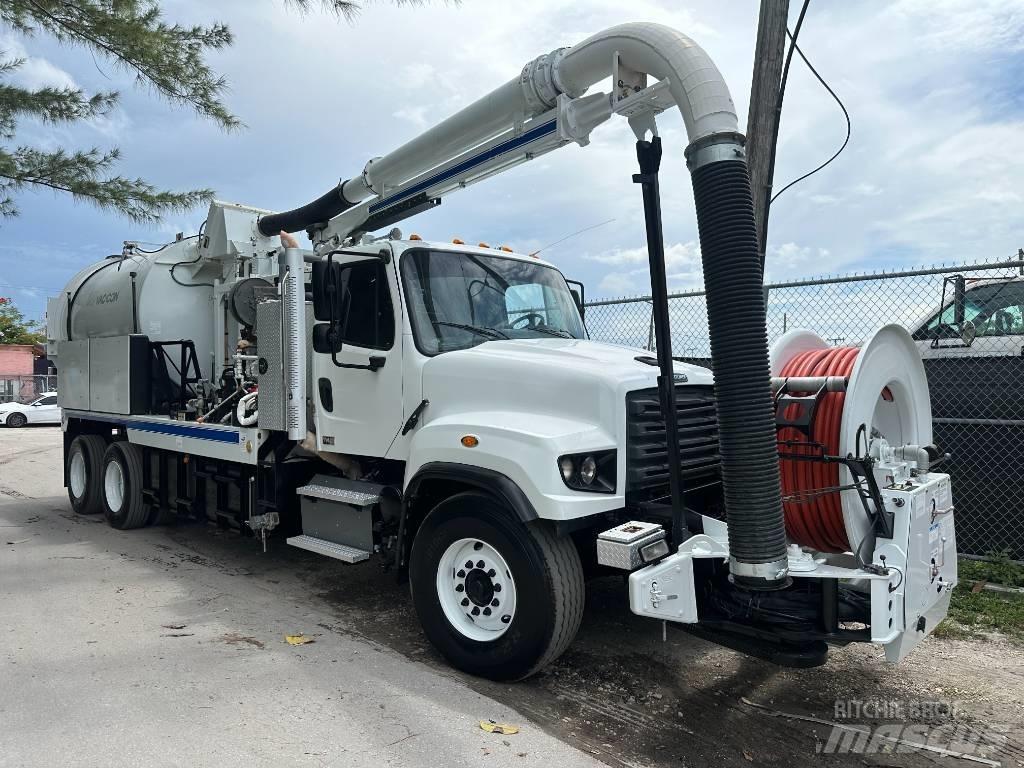 Freightliner 114SD Camion vidanje