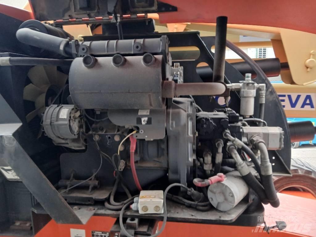JLG 510 AJ Nacele cu brat articulat