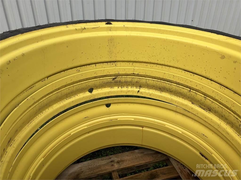 Taurus 270/95R44 Roti