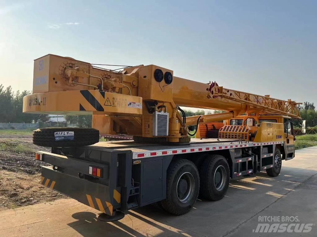 XCMG QY25K-II Dispozitive de ridicare şi lifturi pentru materiale