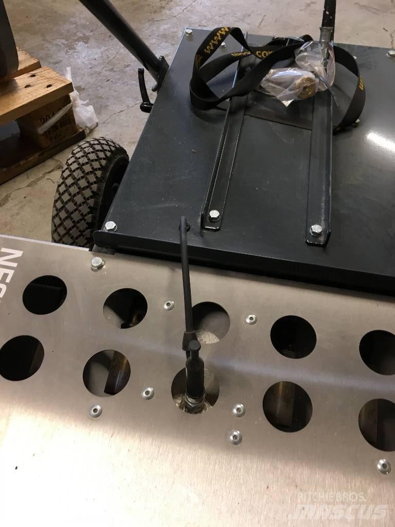 Nesbo GF600 E Utilaje întreţinere terenuri - Altele