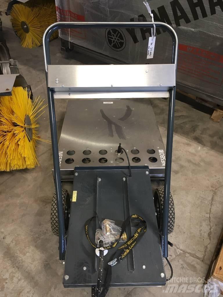 Nesbo GF600 E Utilaje întreţinere terenuri - Altele