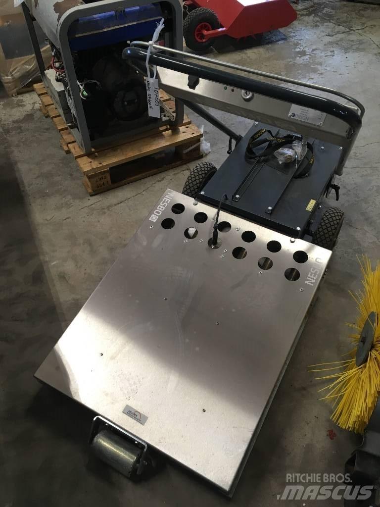 Nesbo GF600 E Utilaje întreţinere terenuri - Altele