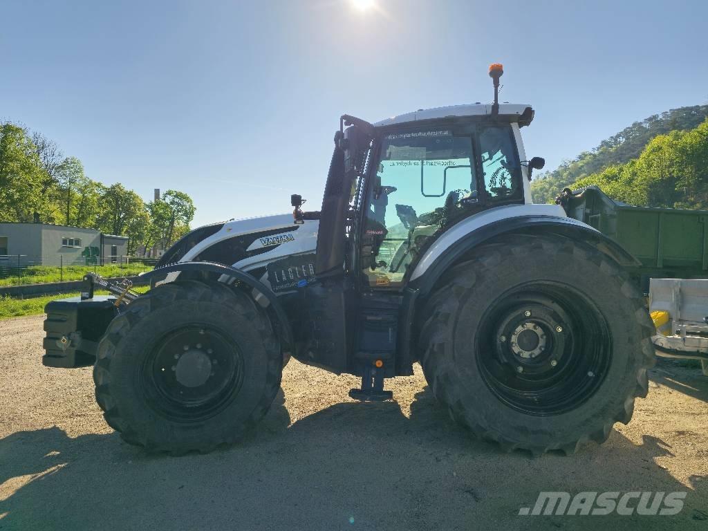 Valtra T 235 Tractoare