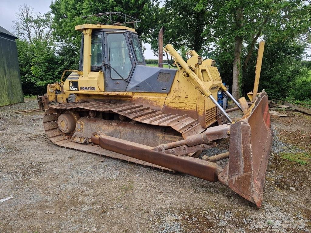 Komatsu Px65 Buldozere pe senile