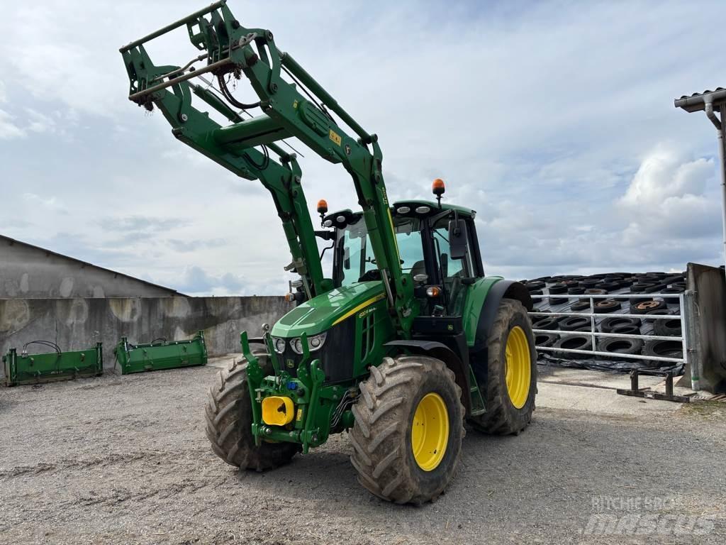 John Deere 6120M Tractoare