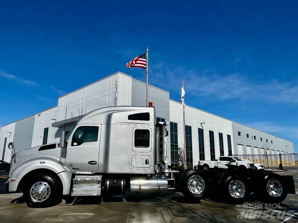 Kenworth T 880 Autotractoare