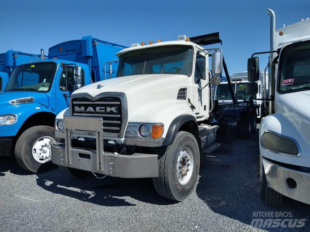Mack GRANITE CV713 Camion de deseuri