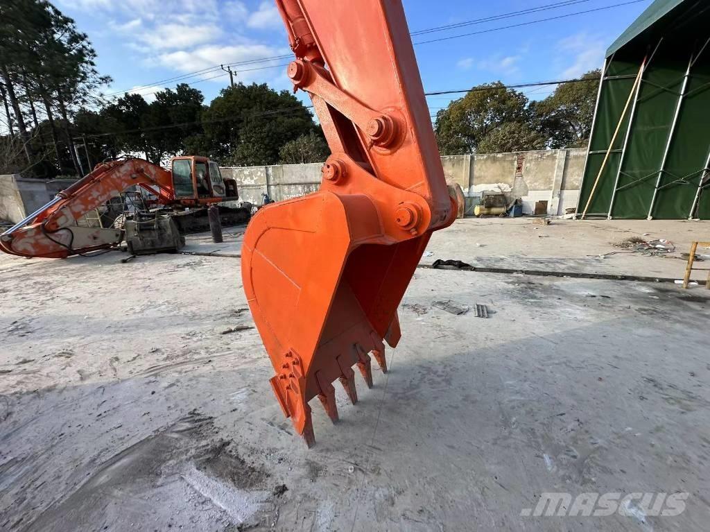 Hitachi ZX 200 Mini excavatoare < 7t