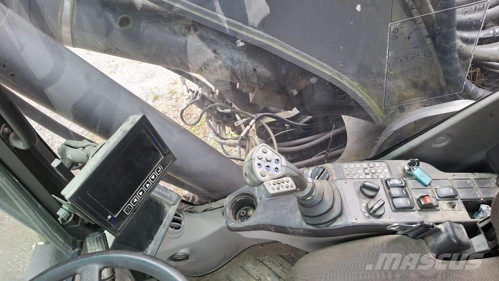 Volvo EW 180 C Excavatoare cu roti