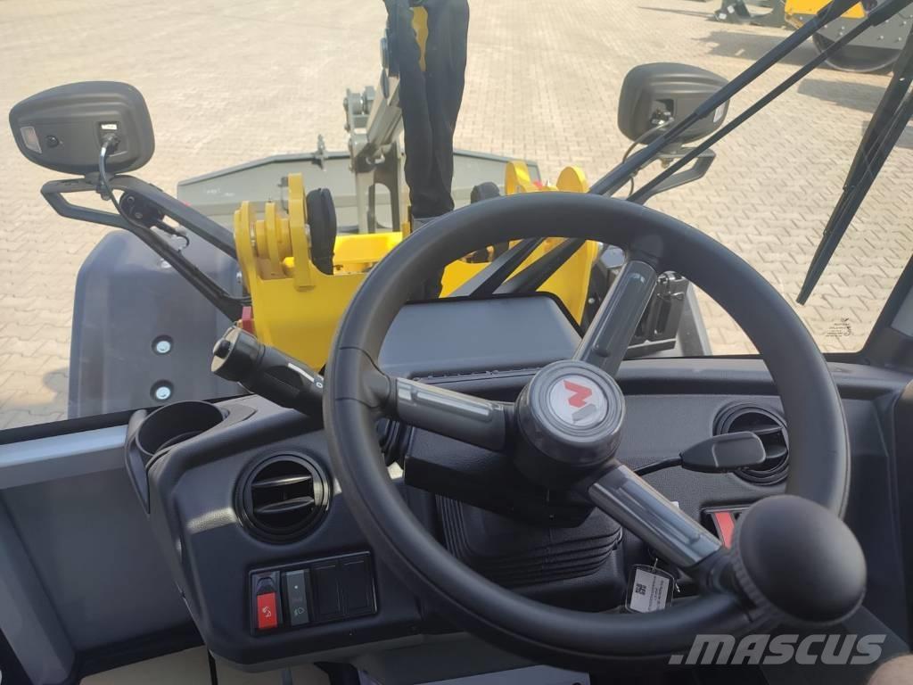 Wacker Neuson WL 750 Incarcator pe pneuri