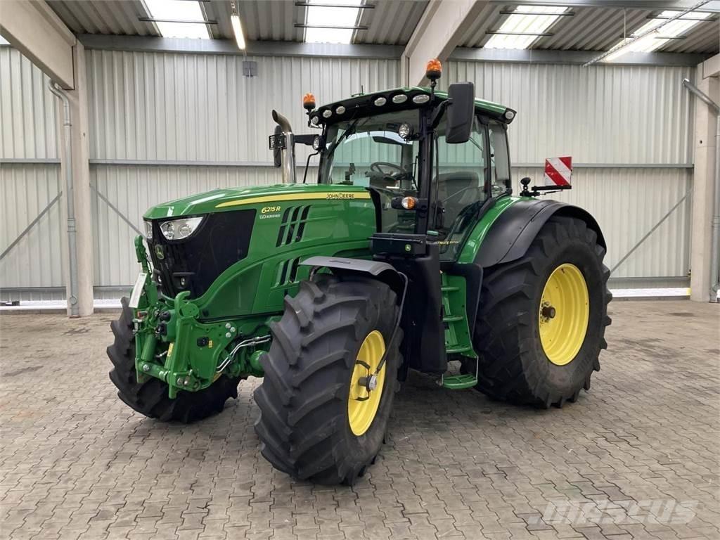 John Deere 6215R Tractoare